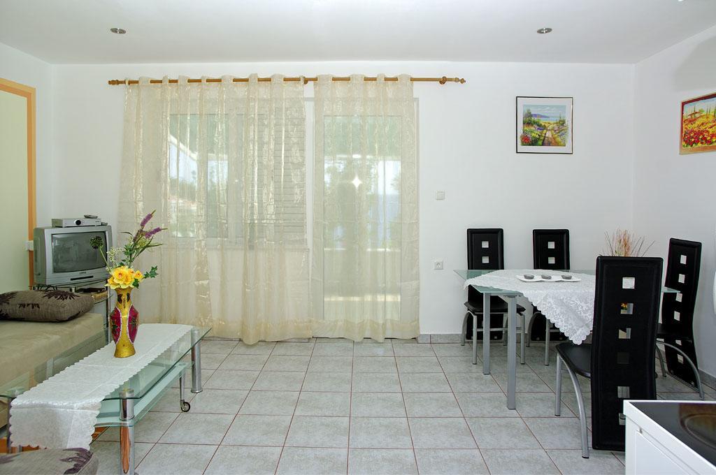 Foissner Apartments Zavalatica Bagian luar foto